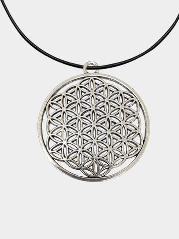 Round Ornament Pendant Necklace